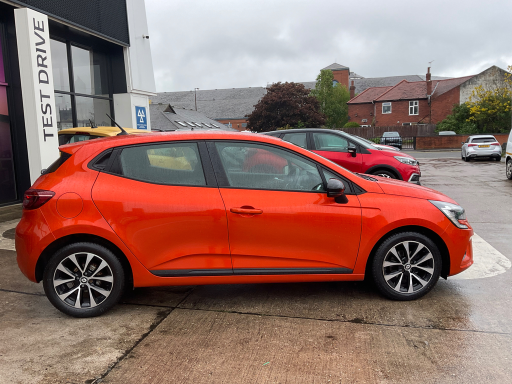 Renault Clio 1.0 Tce Evolution Hatchback BV72TVO #4