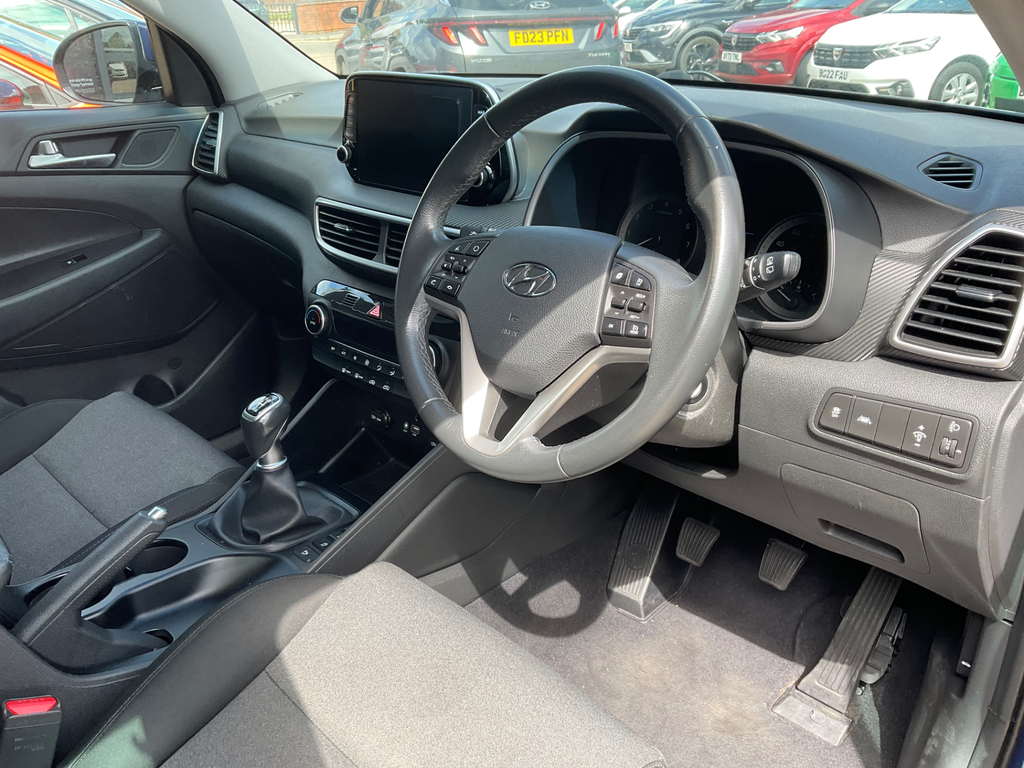 Hyundai Tucson 1.6 Gdi Se Nav Suv EK69FSL Blue #2