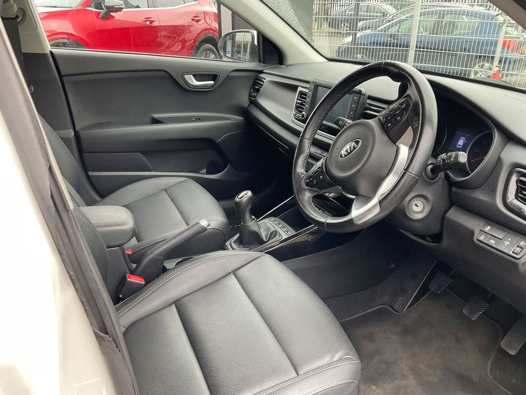 Kia RIO 1.0 T Gdi 3 Hatchback BR19ATX  #2