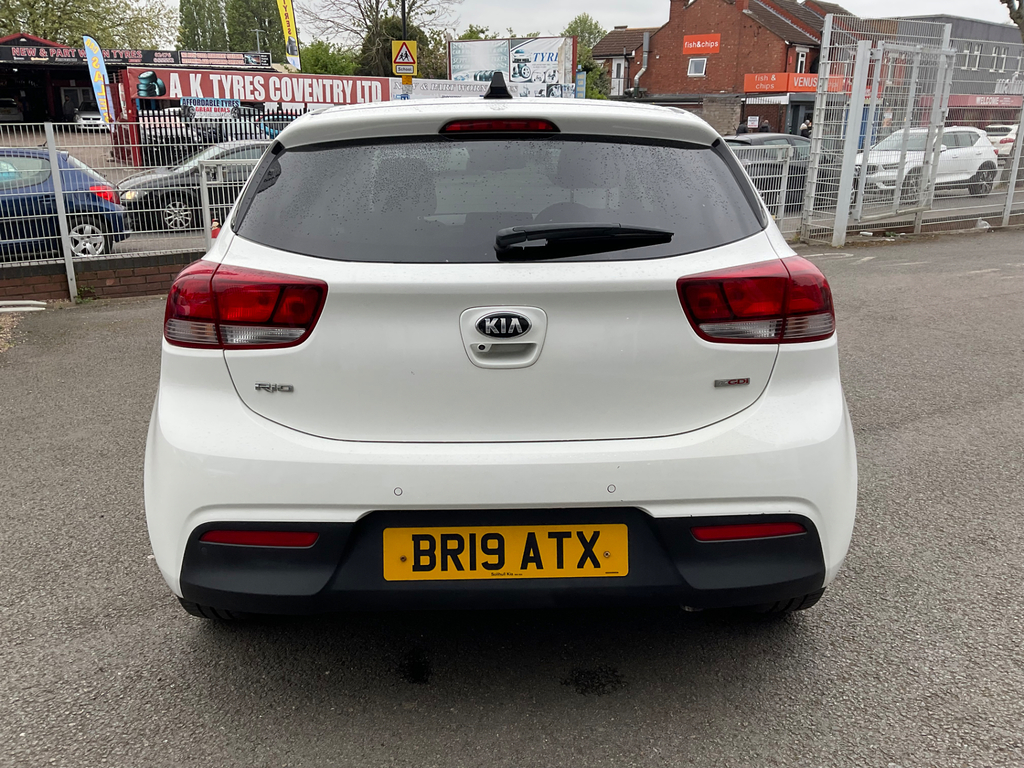 Kia RIO 1.0 T Gdi 3 Hatchback BR19ATX  #5