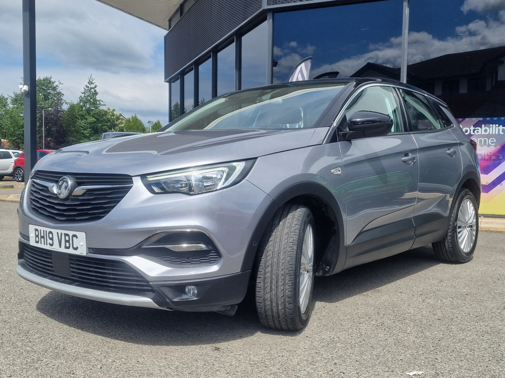 Vauxhall Grandland X 1.5 Turbo D Blueinjection Sport Nav Suv #4