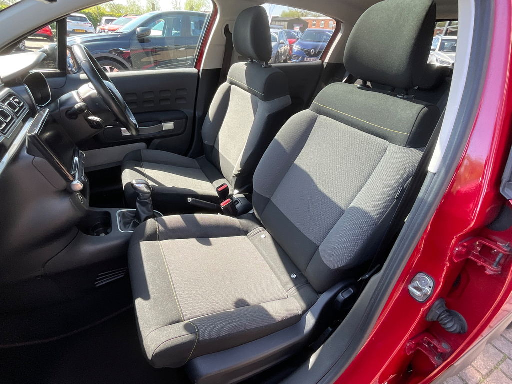 Citroen C3 1.2 Puretech Flair Hatchback CK67YPD Red #2
