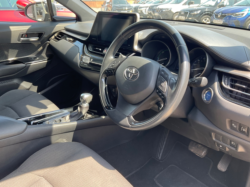Toyota C-Hr 1.8 Vvt H Design Suv Hybrid Cvt NV68CVW #2