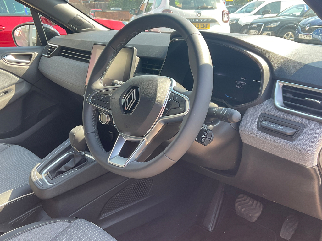 Renault Clio 1.6 E Tech Techno Hatchback Hybrid BK24LEU #2