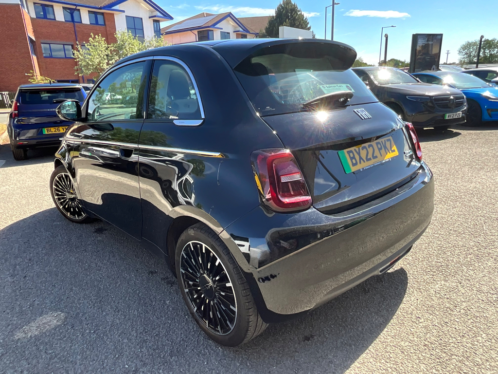 Fiat 500E 42Kwh La Prima Hatchback  #3