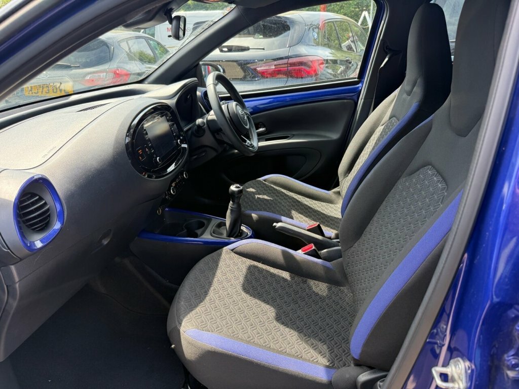 Toyota Aygo X 1L Edge PJ72OWZ Blue #3