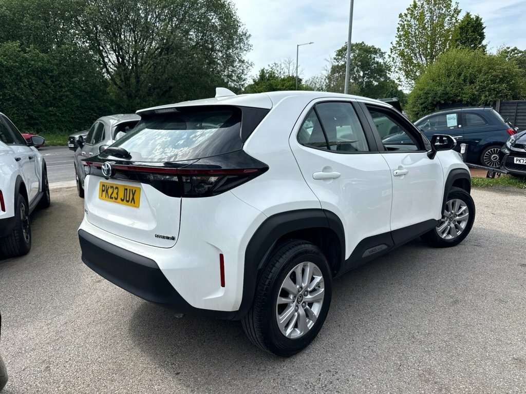 Toyota Yaris Cross 1.5L Icon PK23JUX White #2
