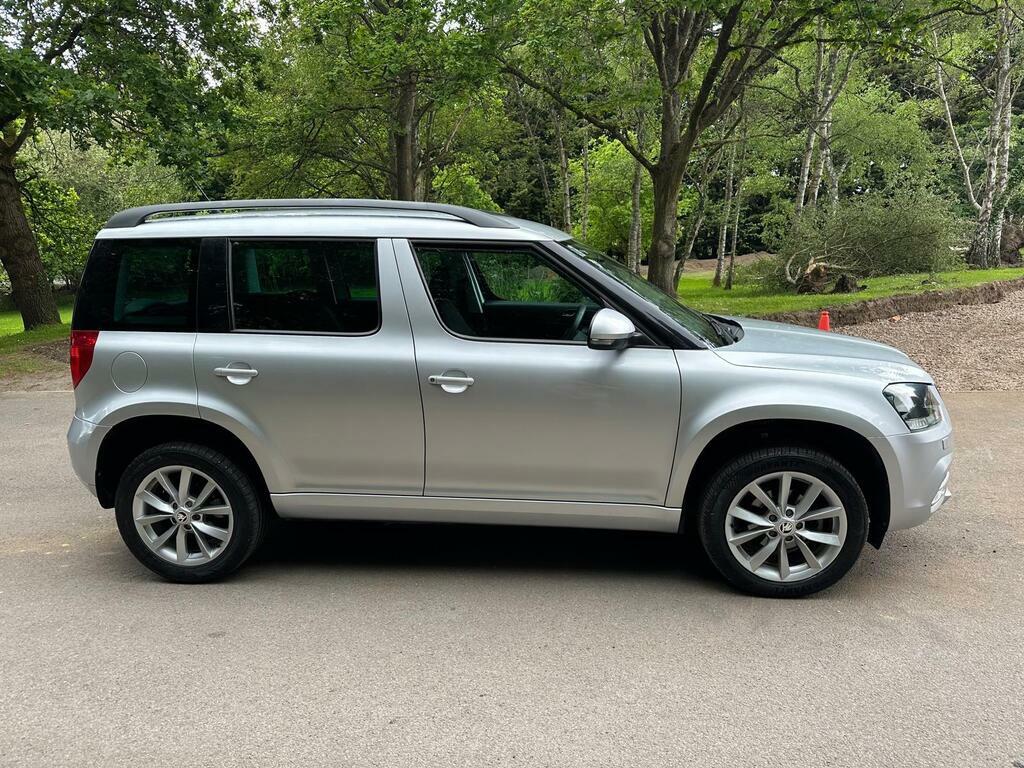 Skoda Yeti 1.2 Tsi Se Dsg Euro 6 S S Silver #4