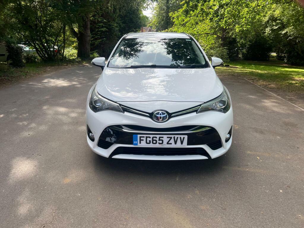 Toyota Avensis 1.8 V-matic Business Edition Touring Sports Cvt Eu White #3