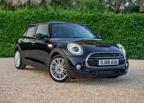 Mini Hatch 2.0 Cooper S Black