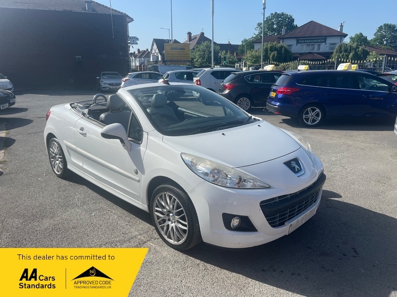 Peugeot 207 1.6 Vti Roland Garros White #4