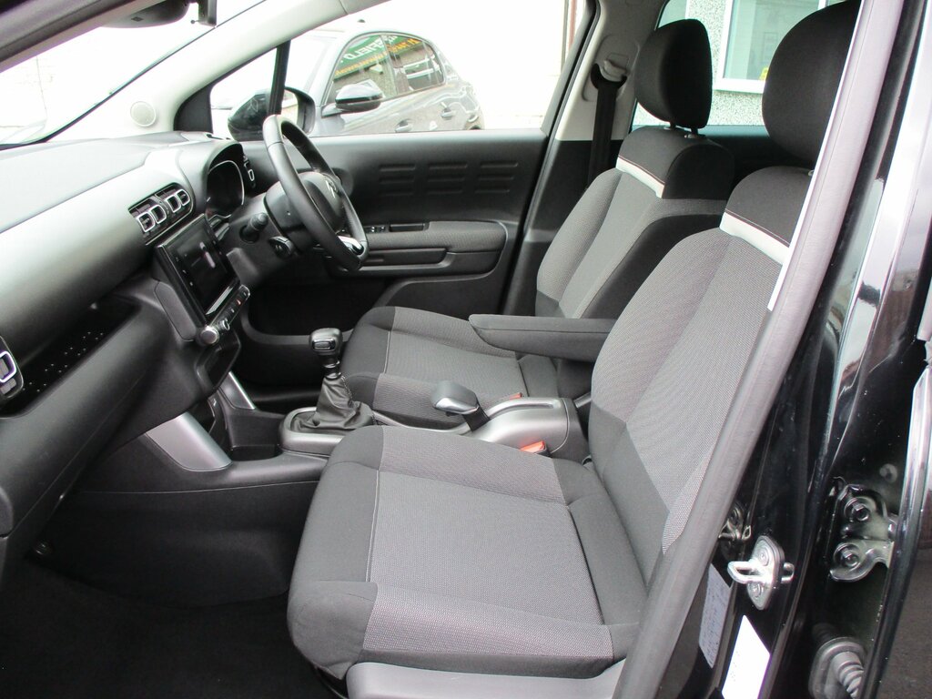 Citroen C3 Aircross 1.2 Puretech Shine Suv Euro 6 S KR21WSJ Black #4
