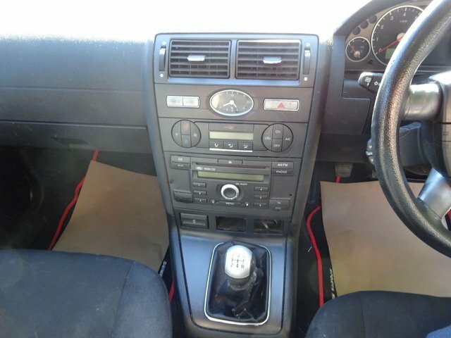 Ford Mondeo 1.8 LX Hatchback Silver #5
