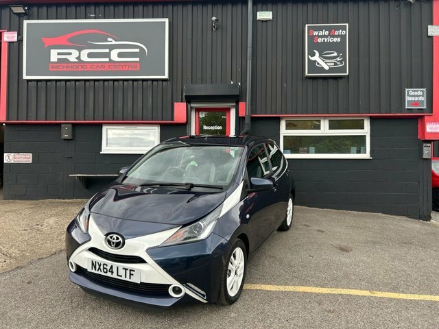 Toyota Aygo 1.0 Vvt-i X-play Hatchback Blue