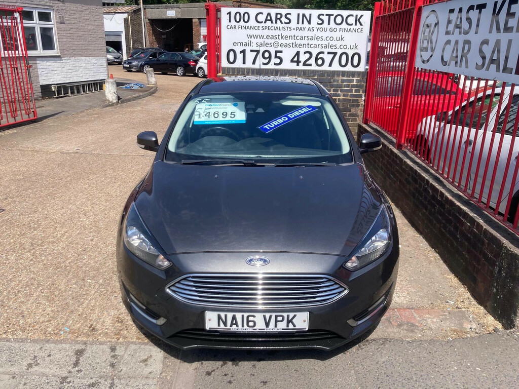 Ford Focus 1.5 Tdci Titanium Hatchback Euro NA16VPK Grey #2