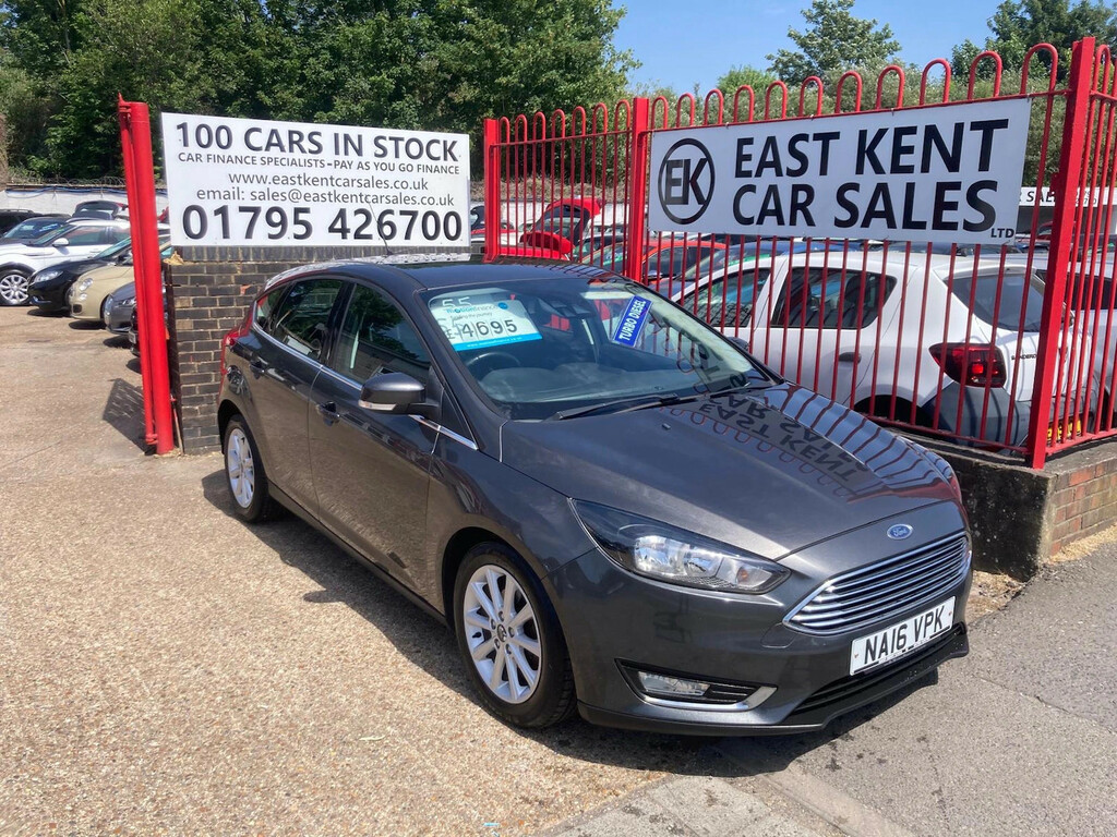 Ford Focus 1.5 Tdci Titanium Hatchback Euro NA16VPK Grey #4