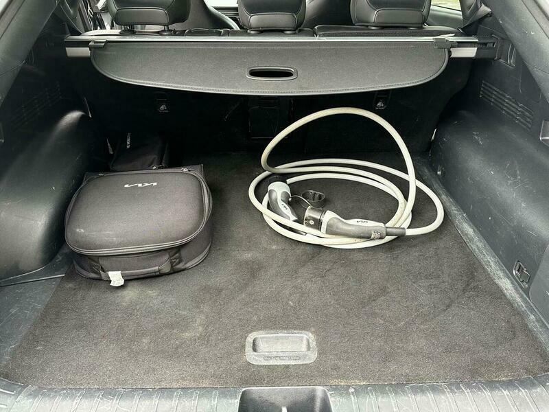 Kia Estate Black #33