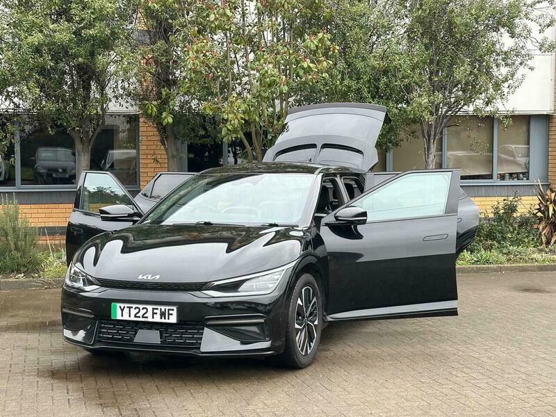 Kia Estate Black #10