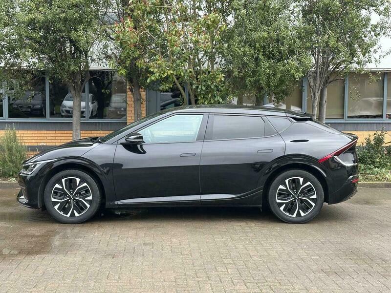 Kia Estate Black #3