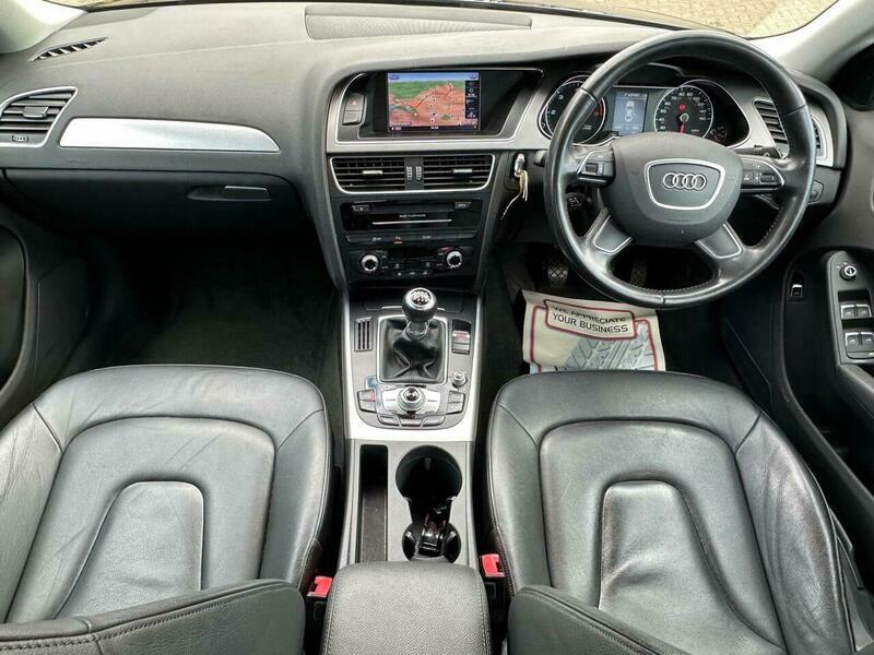 Audi A4 2.0 Tdi Se Technik DL14TZM Black #5