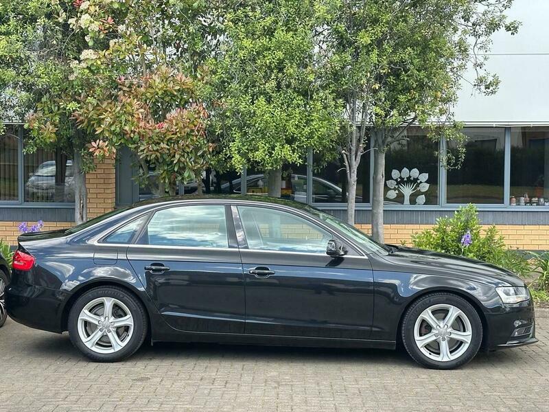 Audi A4 2.0 Tdi Se Technik DL14TZM Black #3