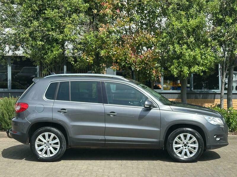 Volkswagen Tiguan 2.0 Tdi Match 4Wd Grey #3