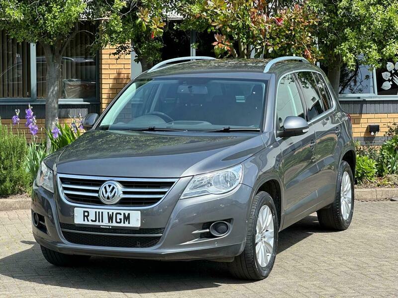 Volkswagen Tiguan 2.0 Tdi Match 4Wd Grey #4