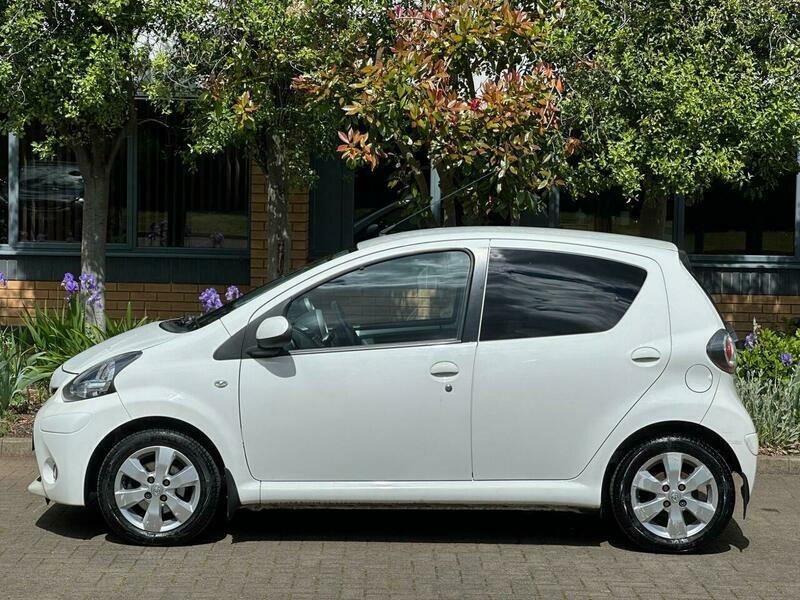 Toyota Aygo 1.0 Vvt-i Fire Euro KU62SKV White #2