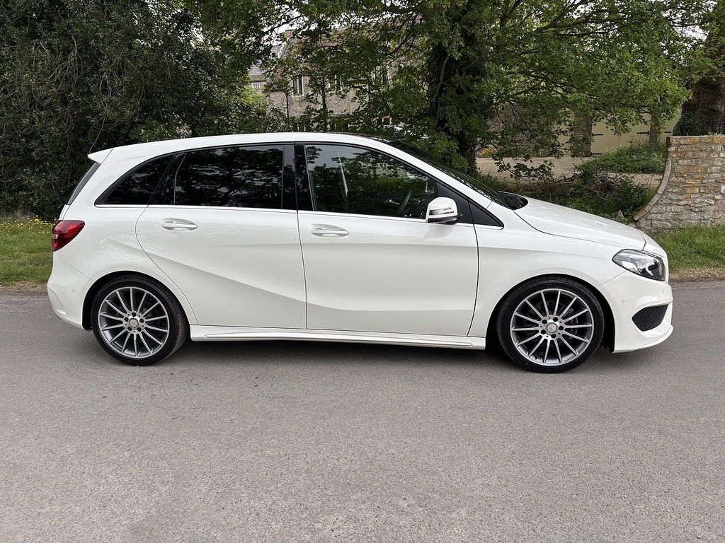 Mercedes-Benz B Class B180 Amg Line U556507 WX17NNM White #5