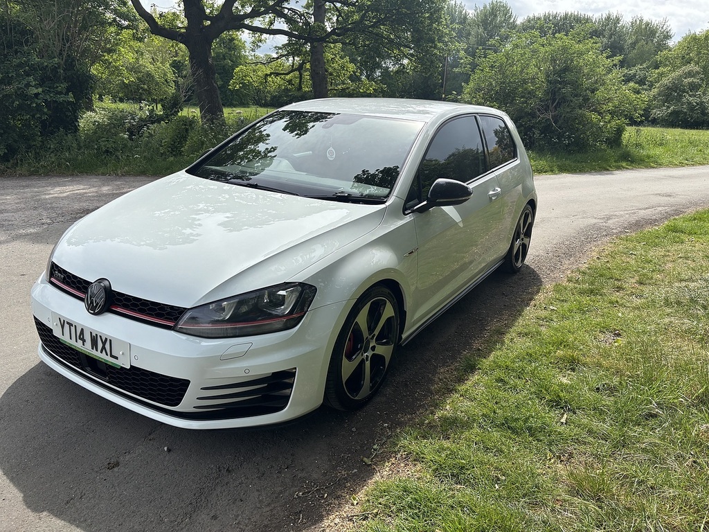Volkswagen Golf Tsi Bluemotion Tech Gti Performance U556128 Ulez YT14WXL White #3