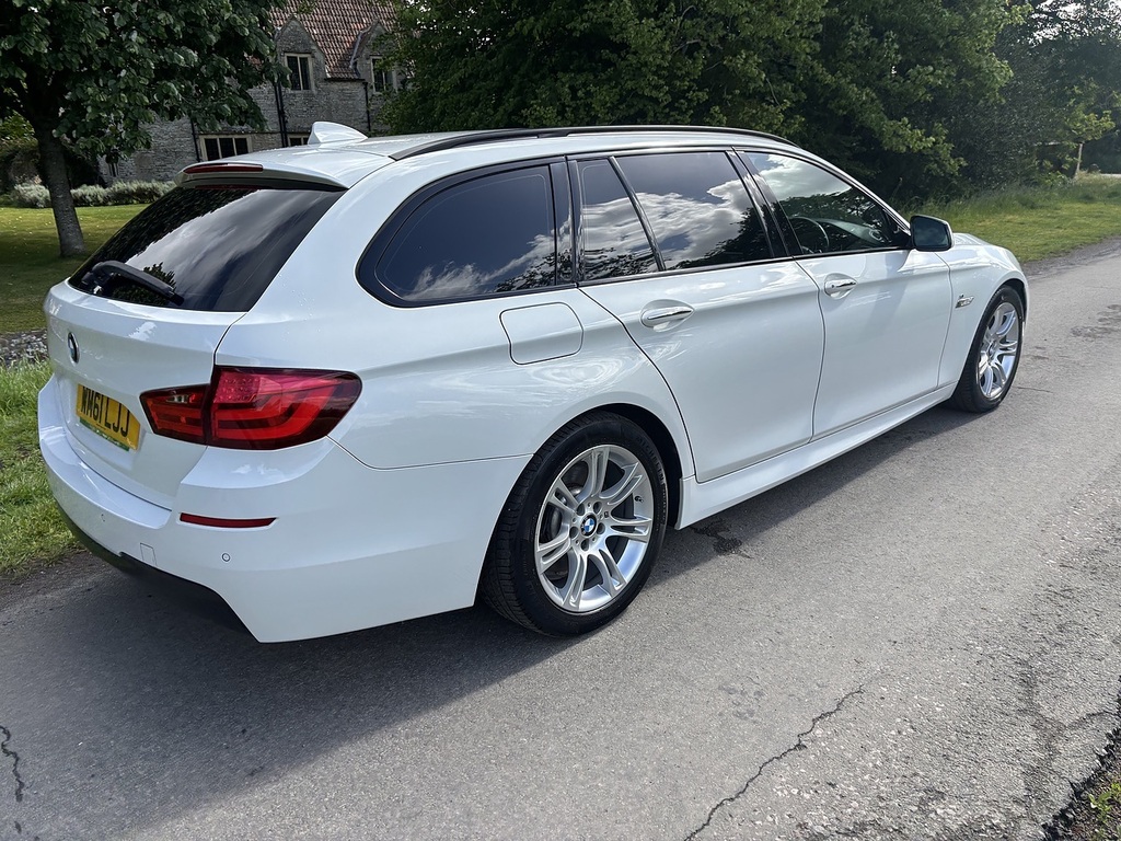 BMW 5 Series 520I M Sport Touring U101091 WM61LJJ White #6