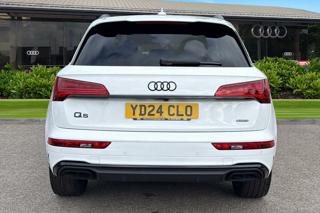 Audi Q5 Black Edition 45 Tfsi Quattro 265 Ps S Tronic YD24CLO White #4