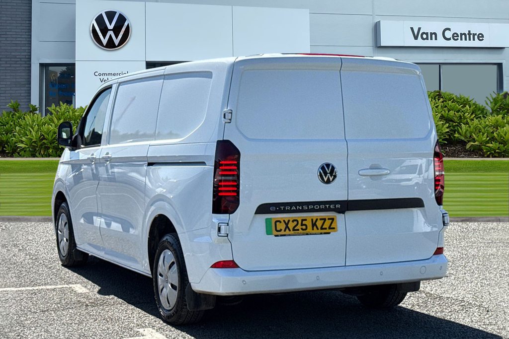 Volkswagen E-Transporter T32 65Kwh Commerce Plus Rwd Swb CX25KZZ White #2