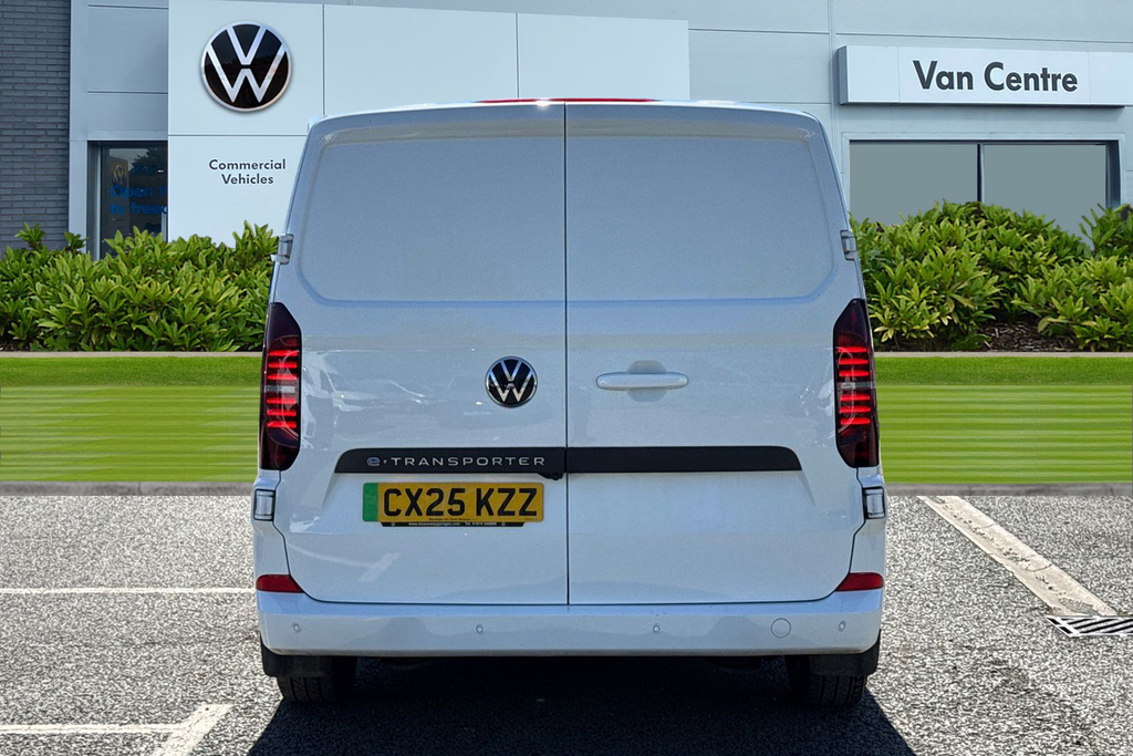 Volkswagen E-Transporter T32 65Kwh Commerce Plus Rwd Swb CX25KZZ White #4