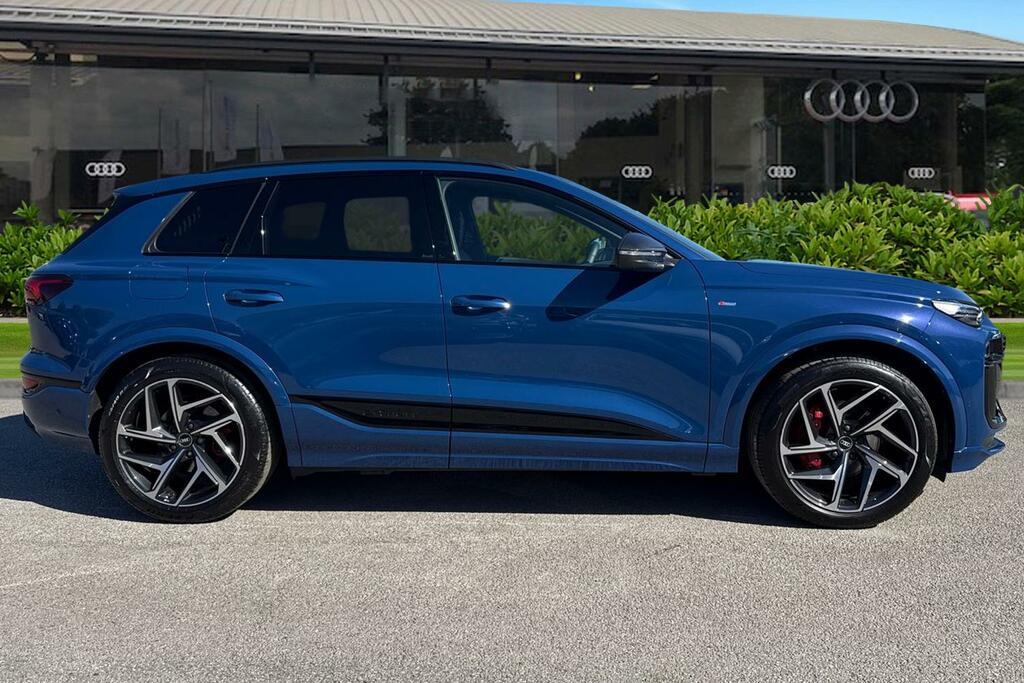 Audi Q6 E-Tron Q6 Suv Edition 1 E-tron Performance 225,00 Kw PN75FZZ Blue #3