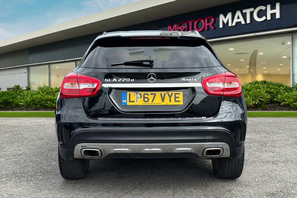 Mercedes-Benz GLA Class 2.1 Gla220d Amg Line 7G-dct 4Matic Euro 6 Ss LP67VYE Black #4