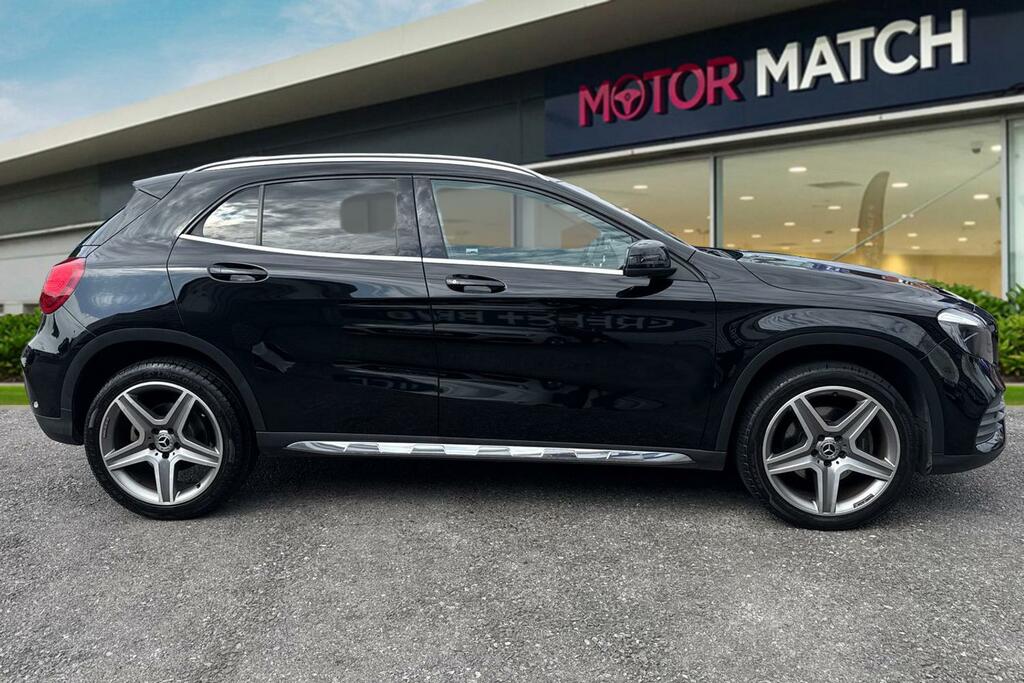 Mercedes-Benz GLA Class 2.1 Gla220d Amg Line 7G-dct 4Matic Euro 6 Ss LP67VYE Black #3