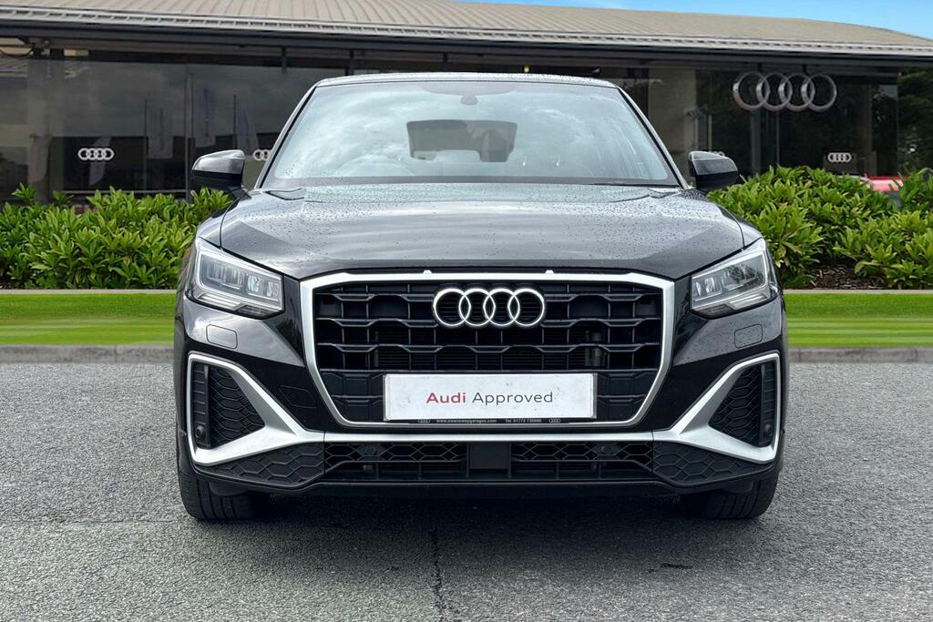 Audi Q2 S Line 30 Tfsi 110 Ps 6-Speed PJ23OSW Black #5