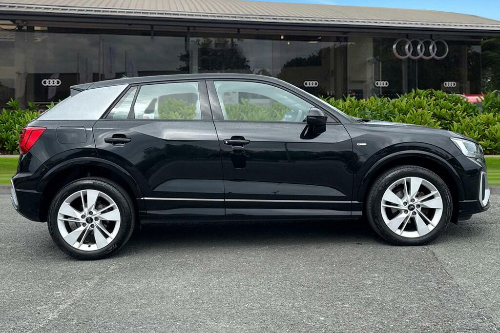 Audi Q2 S Line 30 Tfsi 110 Ps 6-Speed PJ23OSW Black #3