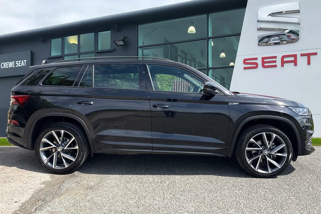 Skoda Kodiaq 1.5 Tsi Act Sportline Dsg Euro 6 Ss 7 Seat OV23HTX Black #3