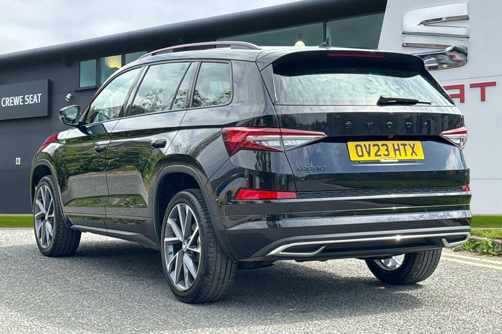 Skoda Kodiaq 1.5 Tsi Act Sportline Dsg Euro 6 Ss 7 Seat OV23HTX Black #2