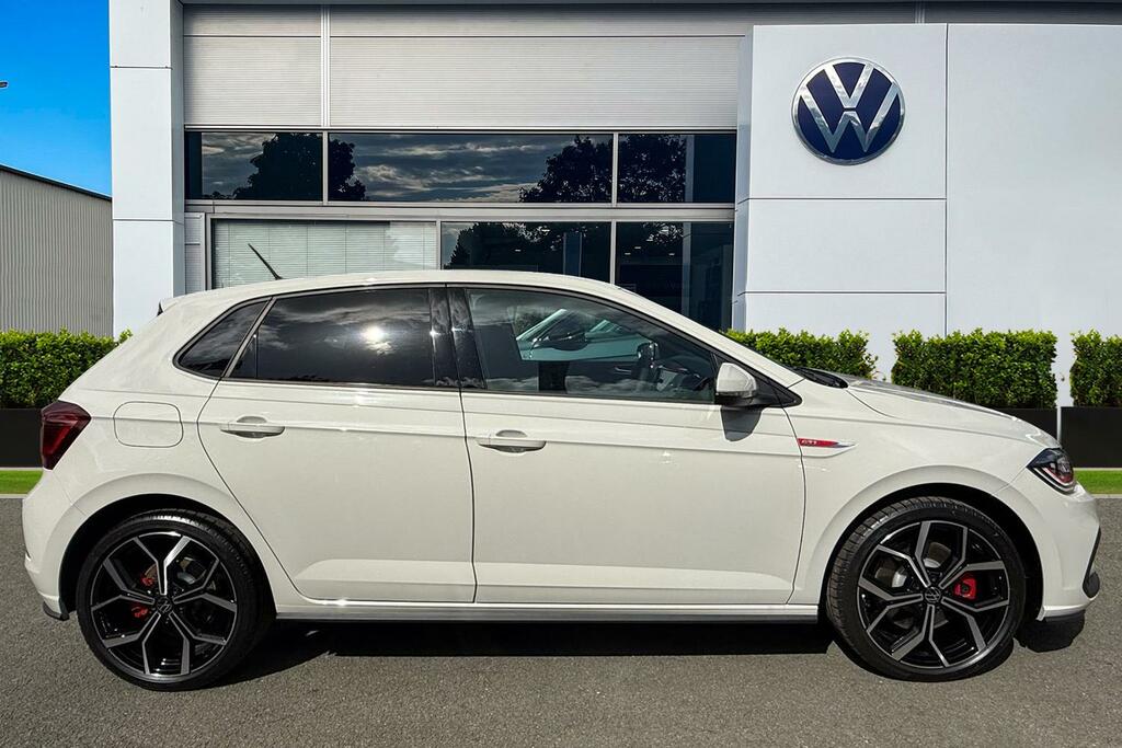 Volkswagen Polo 2.0 Tsi Gti Dsg 18 Faro Black Diamond Turned Black #3