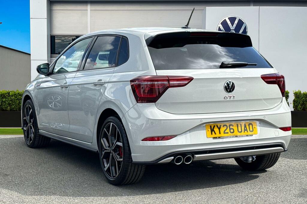 Volkswagen Polo 2.0 Tsi Gti Dsg 18 Faro Black Diamond Turned Black #2