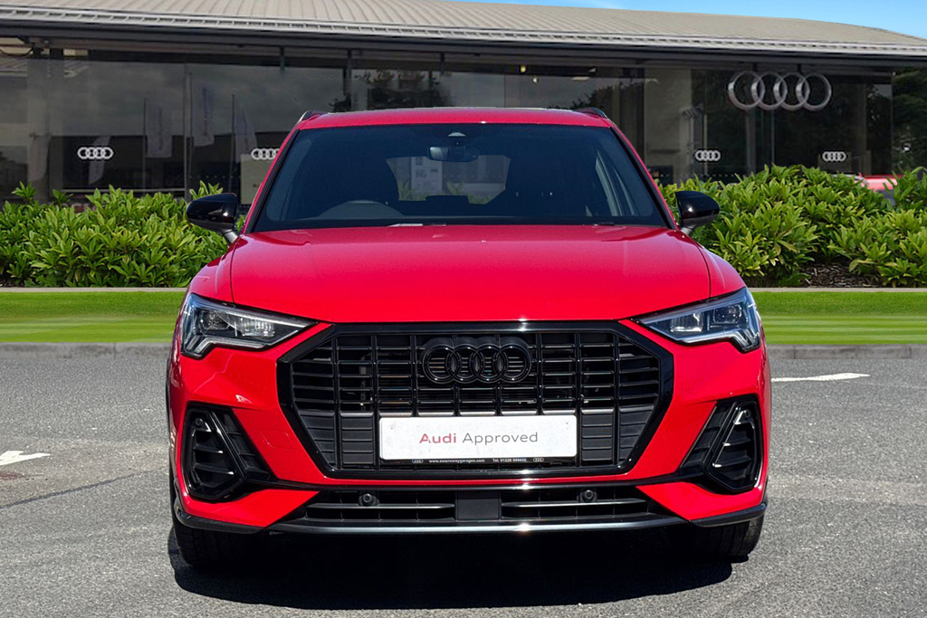 Audi Q3 Black Edition 35 Tfsi 150 Ps S Tronic PY74JYO Red #5
