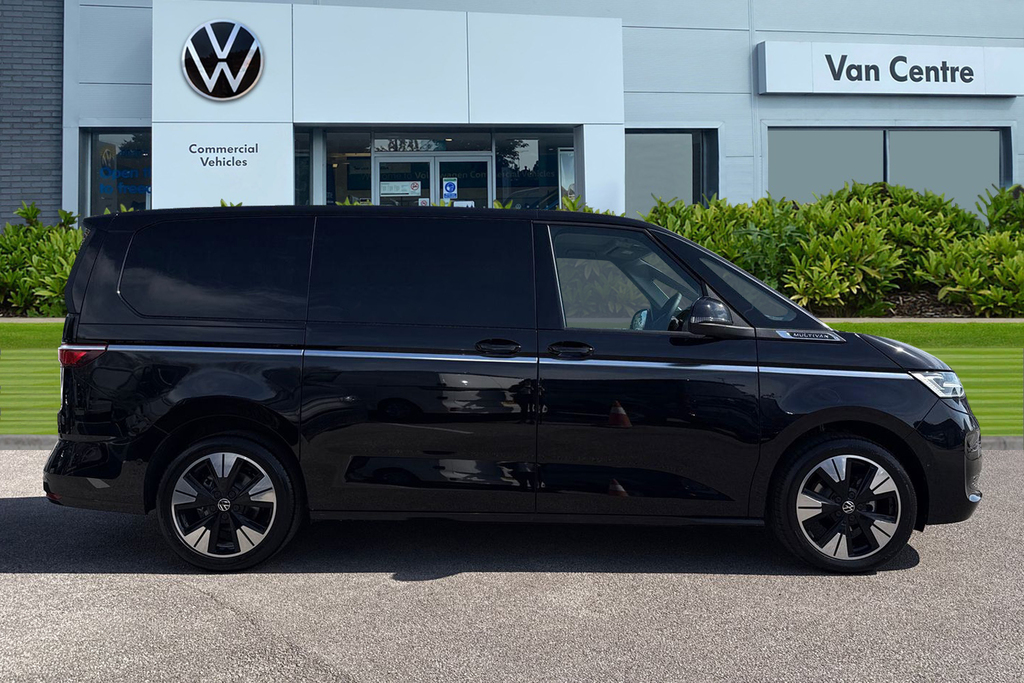 Volkswagen Multivan Style Lwb 150Ps 2.0 Tdi 7 Speed Dsg - 7-Seat Confe Black #3