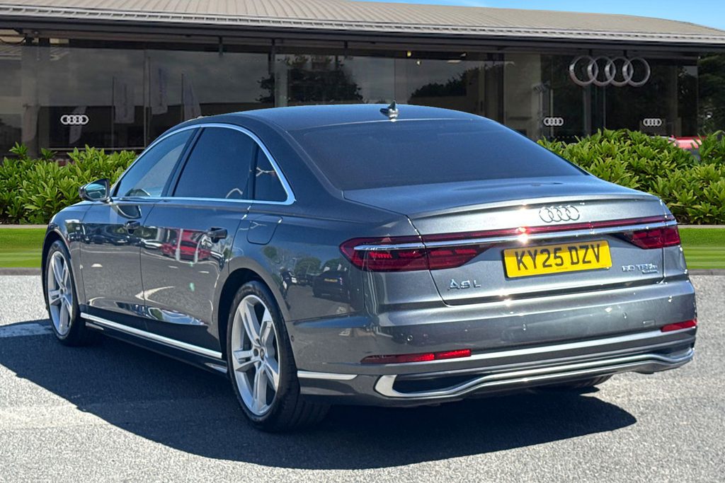 Audi A8 Black Edition Tfsi 571 Ps Tiptronic Black #2