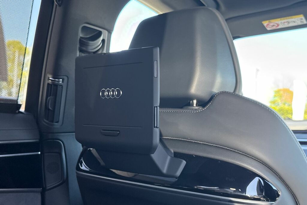 Audi A8 Black Edition Tfsi 571 Ps Tiptronic Black #40