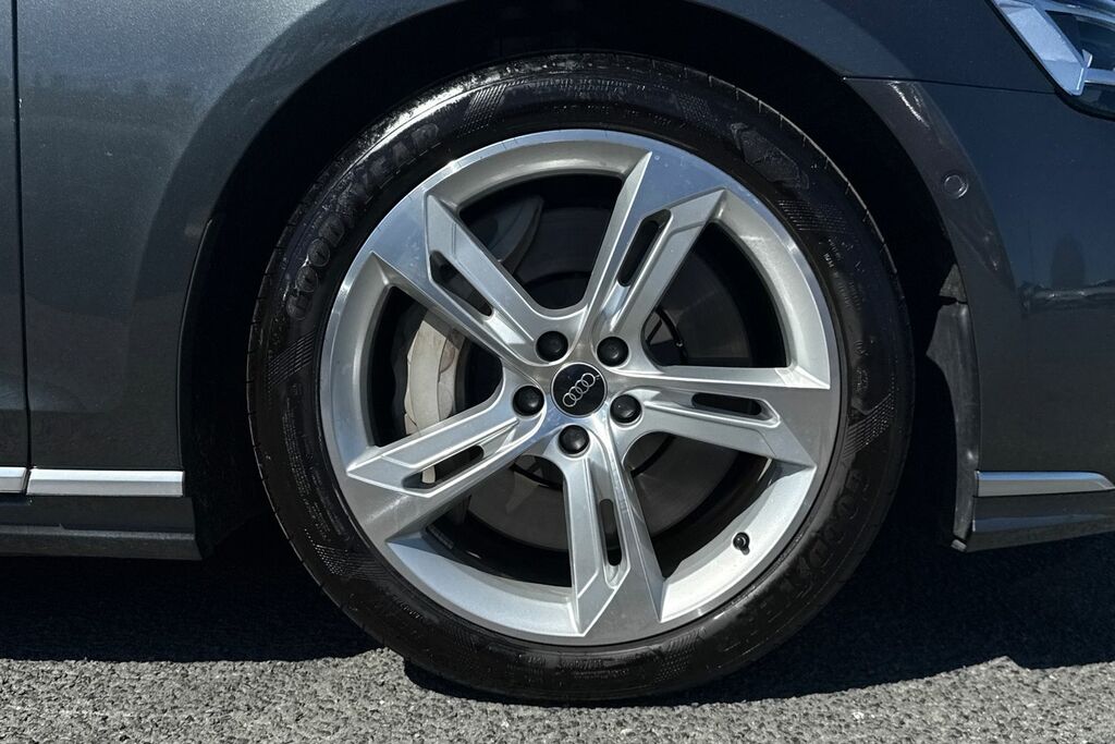 Audi A8 Black Edition Tfsi 571 Ps Tiptronic Black #9