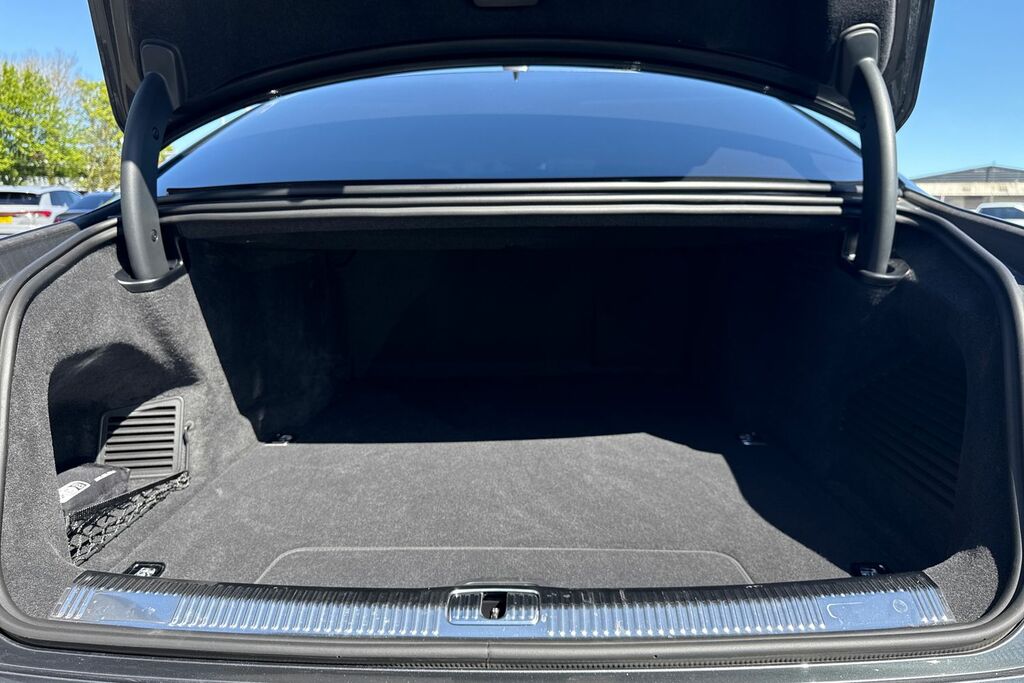 Audi A8 Black Edition Tfsi 571 Ps Tiptronic Black #6