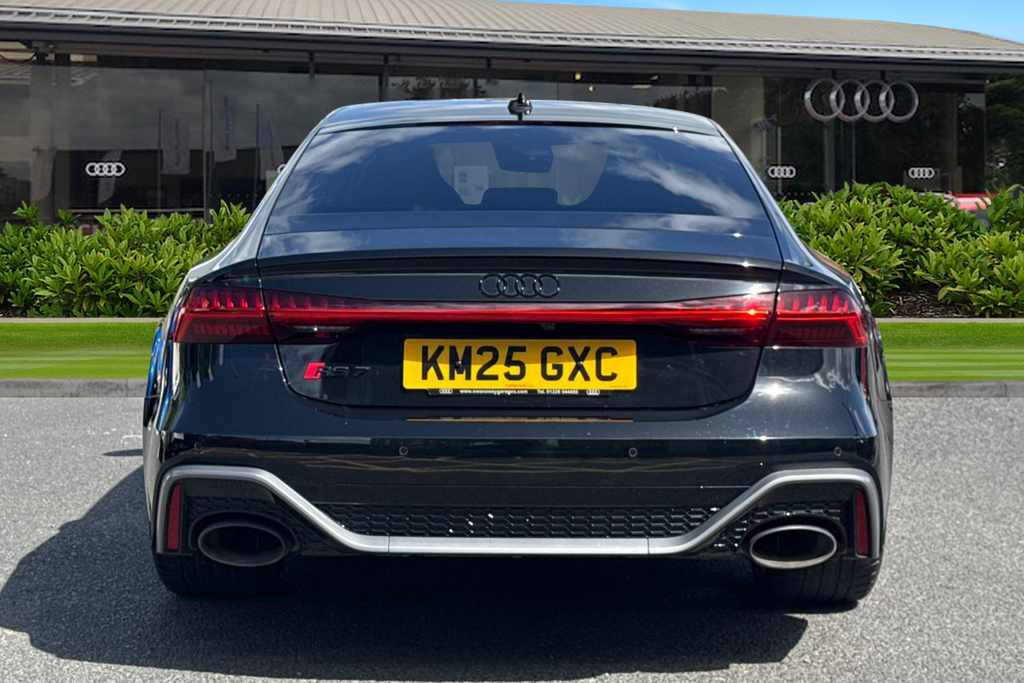 Audi RS7 Rs 7 Sportback Performance 630 Ps Tiptronic Black #4